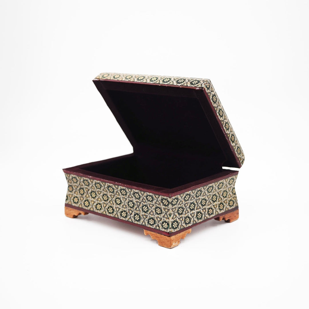 Handmade Hatem-Inlaid Wooden Decorative Box – WAAH156