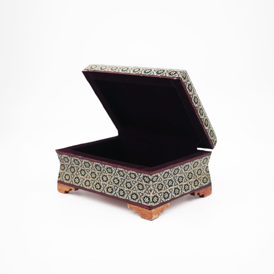 Traditional Motif | Handcrafted Hatem-Inlaid Wooden Box - WAAH128