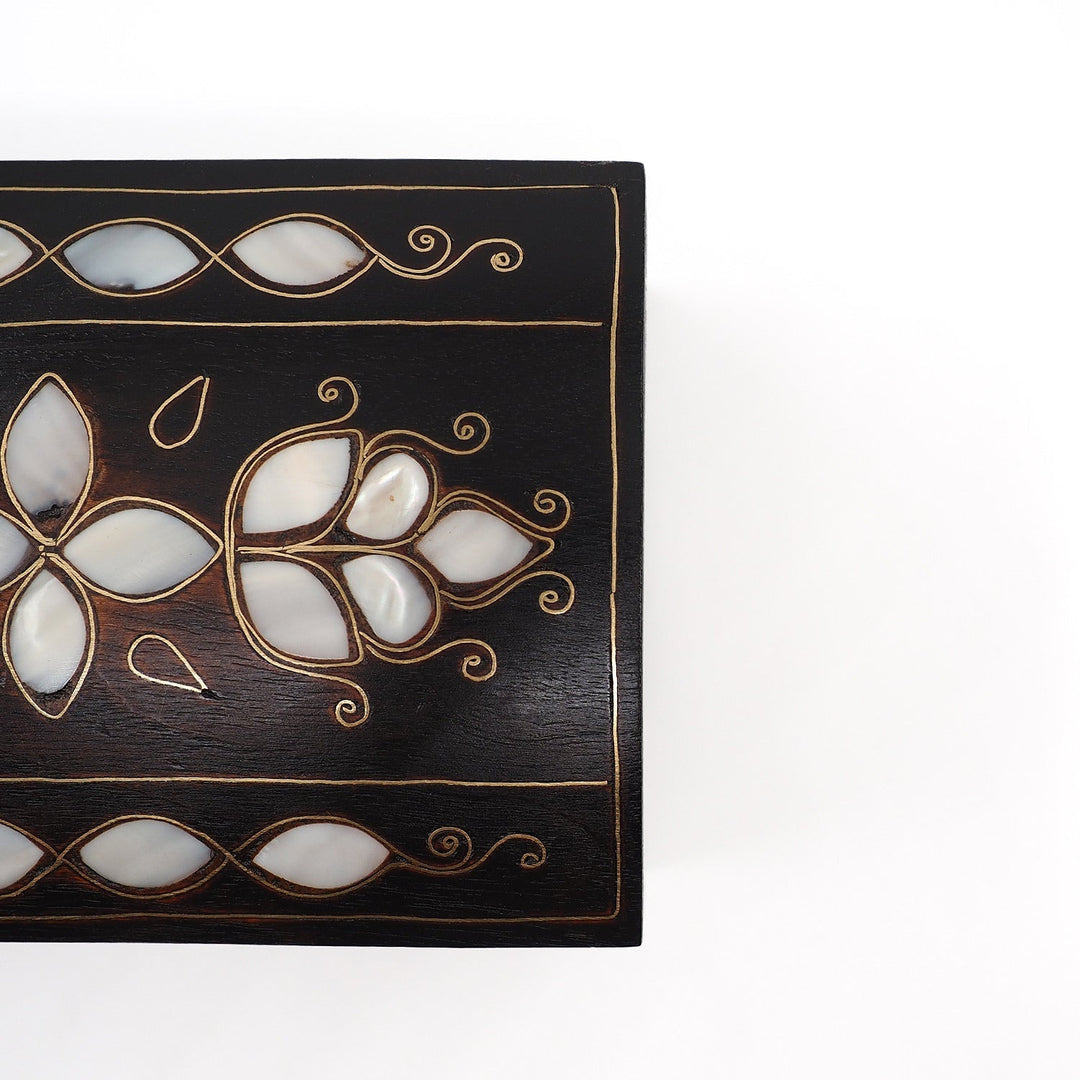 Floral Motif | Handcrafted Mother-of-Pearl &amp; Copper Wire Inlaid Wooden Box – WAAH046