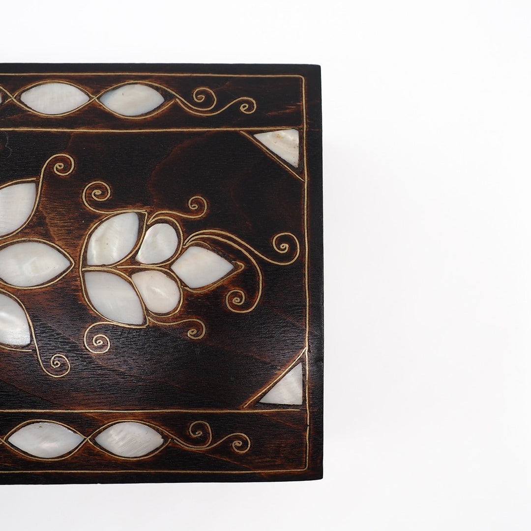 Floral Motif | Handcrafted Mother-of-Pearl &amp; Copper Wire Inlaid Wooden Box – WAAH047