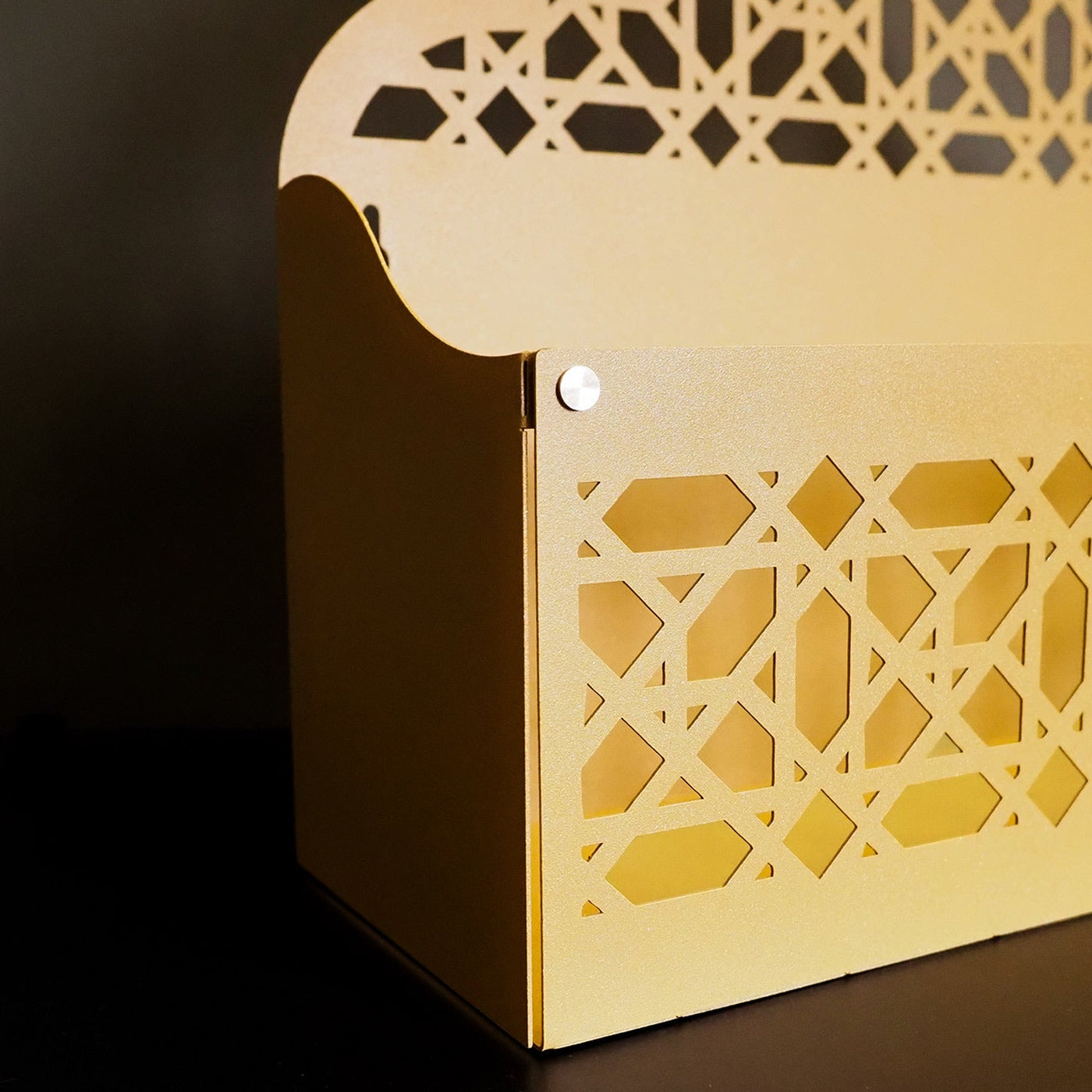 Mihrab-Shaped Metal Organizer for Quran, Tasbih & Prayer Mat – WAMH200