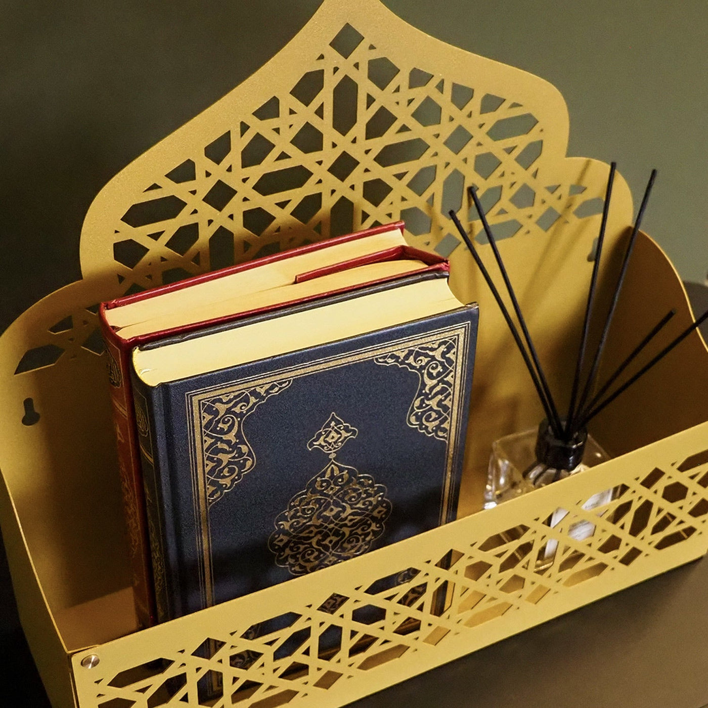 Mihrab-Shaped Metal Organizer for Quran, Tasbih & Prayer Mat – WAMH200