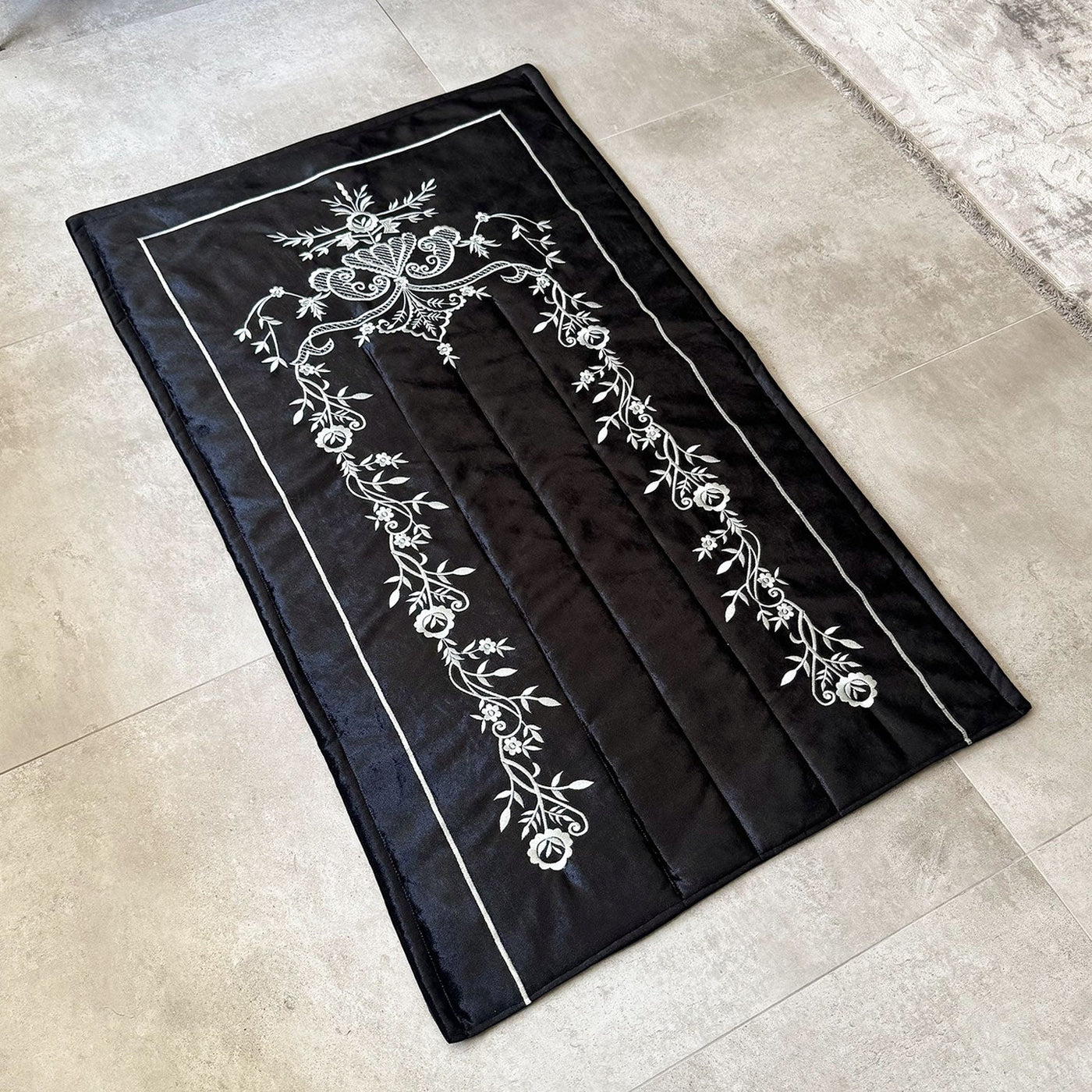 Black Velvet Islamic Prayer Rug with Silver Embroidery – WAS015