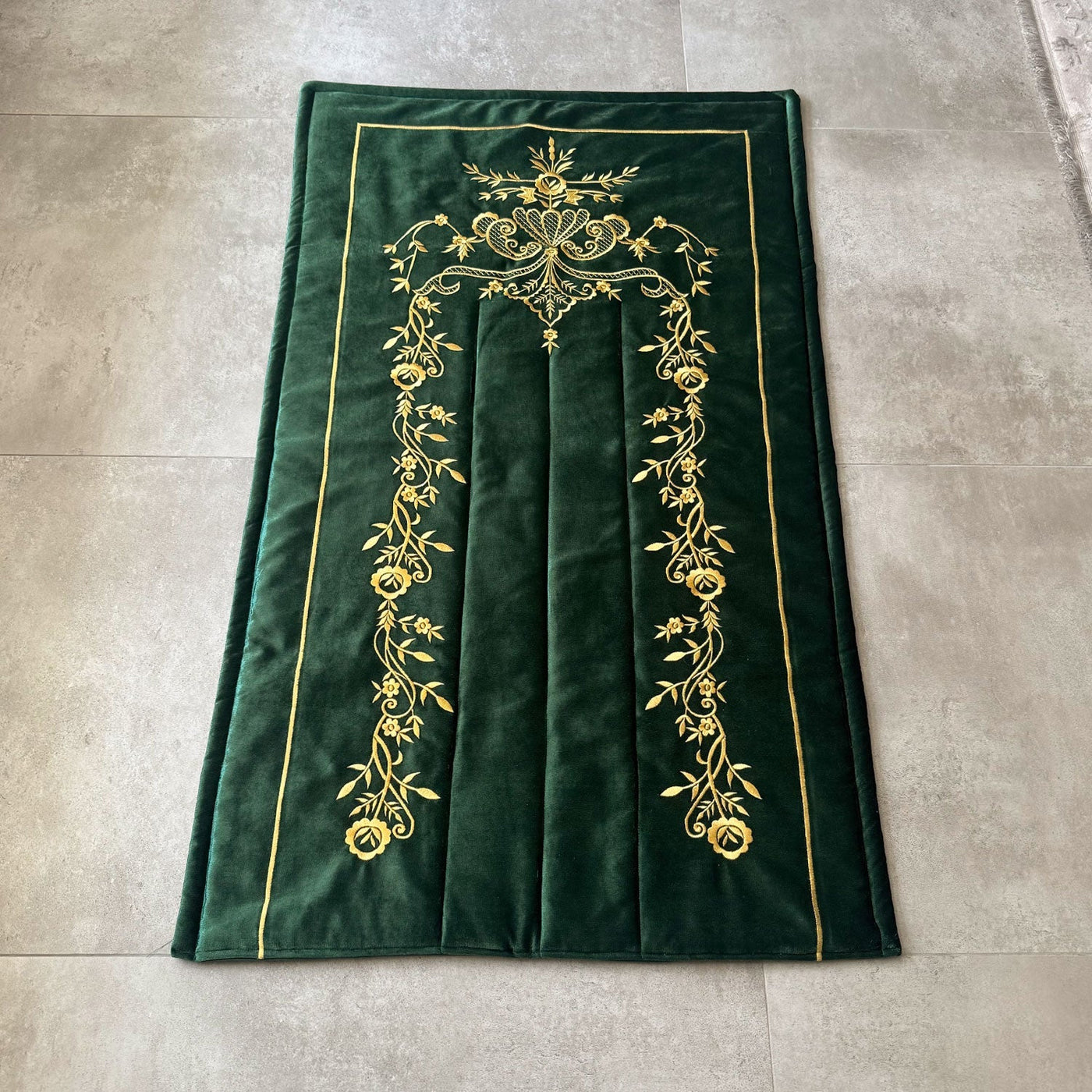 Green Velvet Islamic Prayer Rug with Gold Embroidery – WAS017