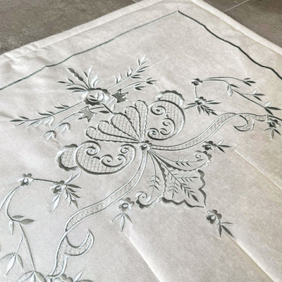 Cream Velvet Islamic Prayer Rug with Silver Embroidery – WAS018