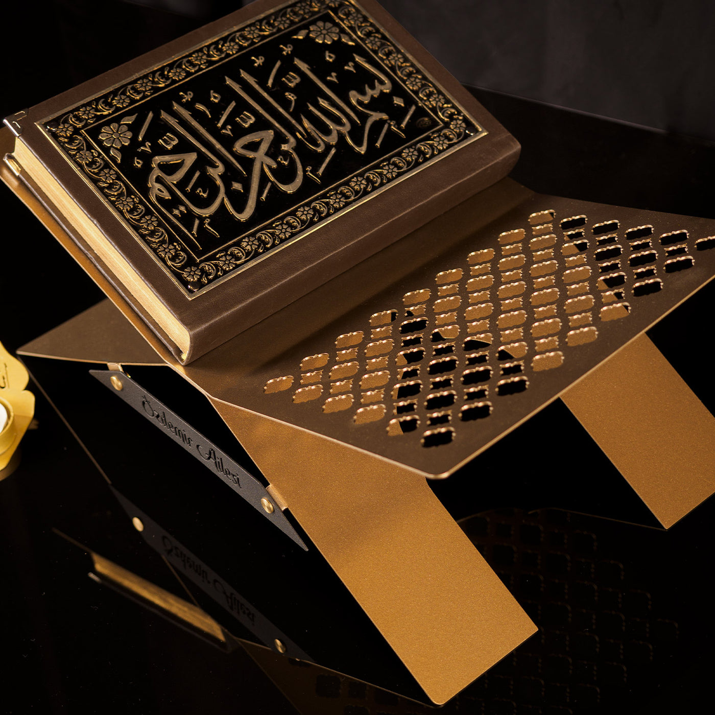 Personalized Metal Qur'an Holder - WAMH166