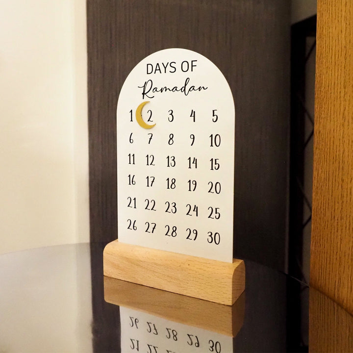 Metal Ramadan Calendar (Wooden Base &amp; Magnetic Crescent) - WAMH179