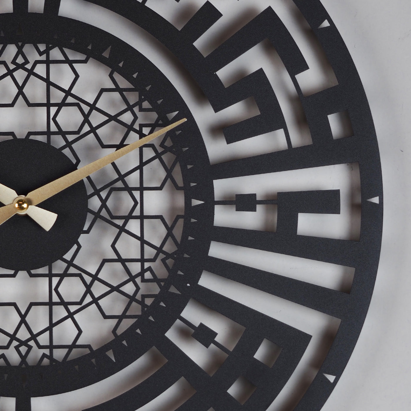 Sabr and Salat (Patience and Pray) Written Kufic Metal Wall Clock - WAMS003