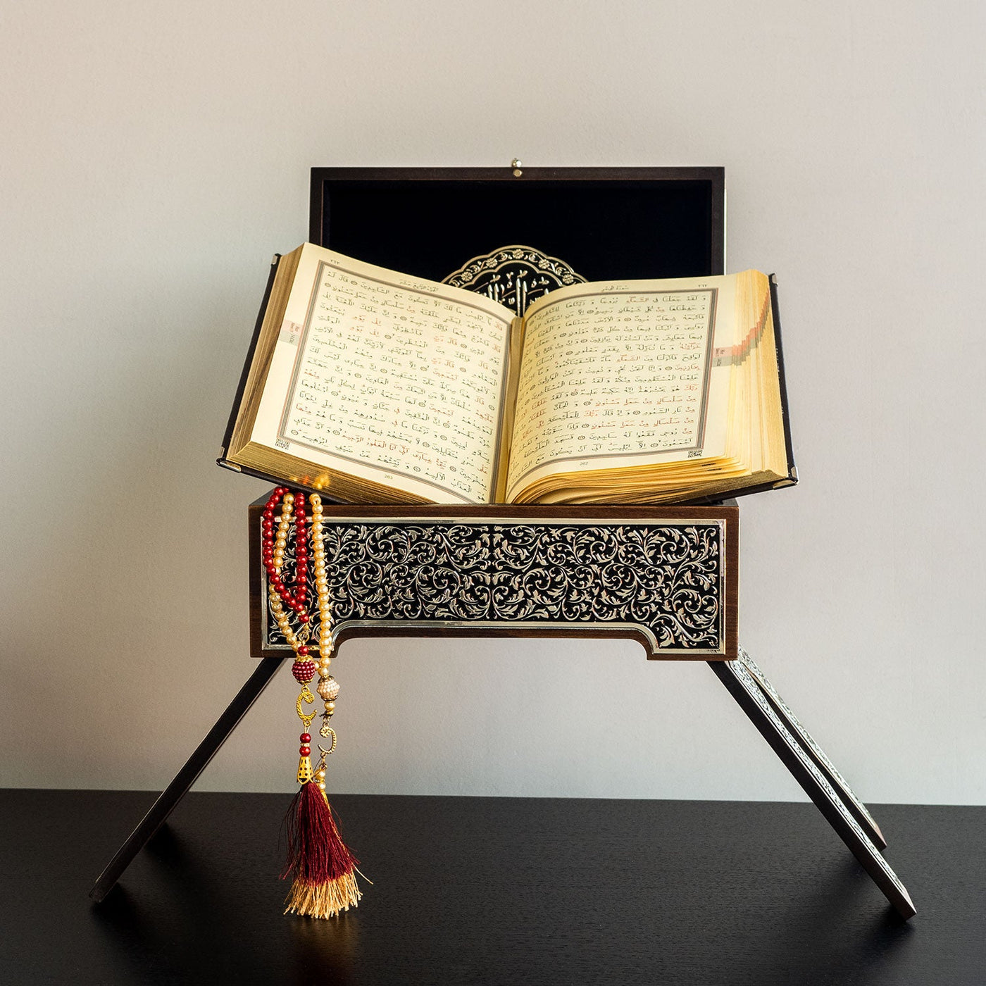 Premium Quran Stand and Quran with Silver Engravings - WAP014