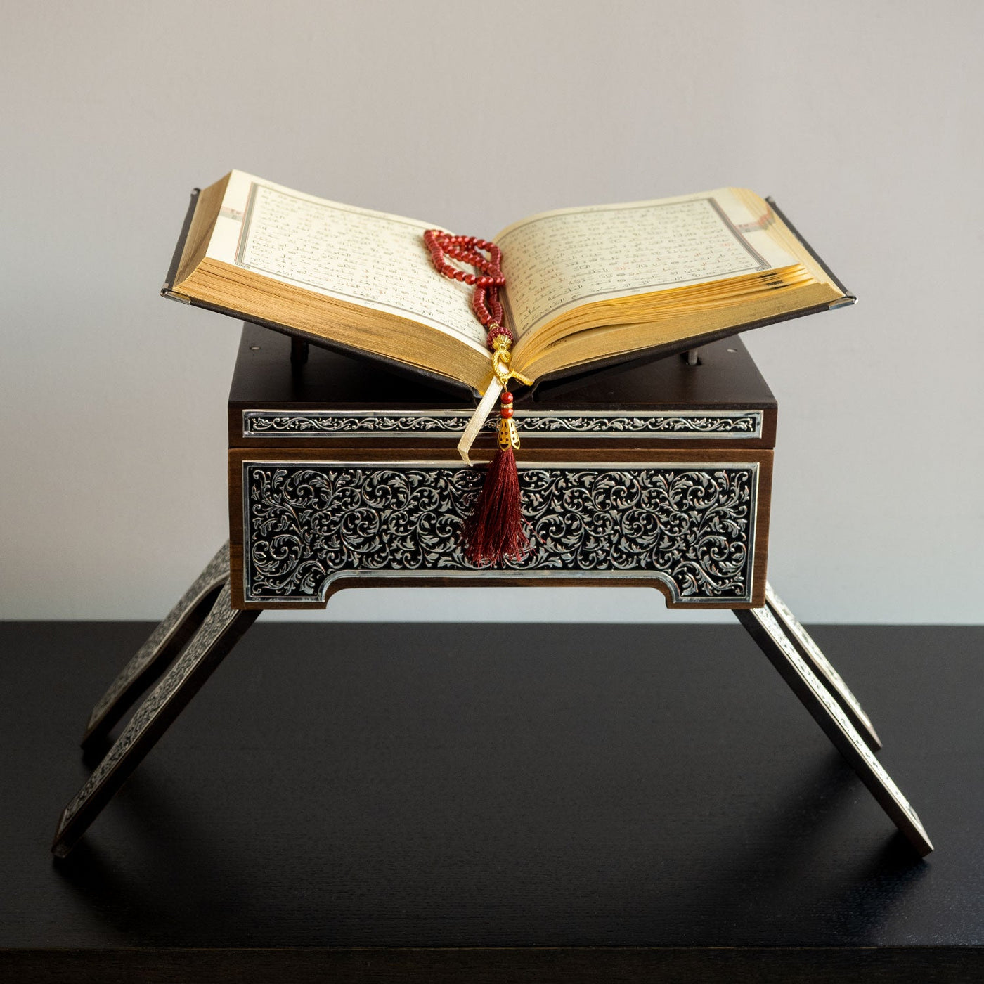 Premium Quran Stand and Quran with Silver Engravings - WAP014